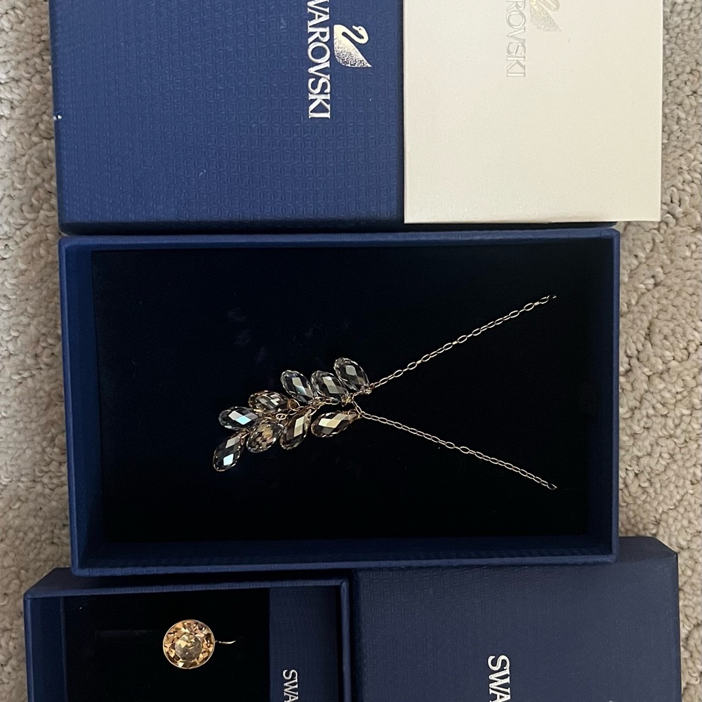 Swarovski Silver Necklace with Crystal Leaves